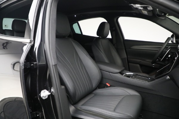 New 2023 Maserati Grecale GT for sale $70,347 at Rolls-Royce Motor Cars Greenwich in Greenwich CT 06830 18