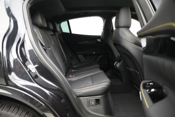 New 2023 Maserati Grecale Modena for sale $86,457 at Rolls-Royce Motor Cars Greenwich in Greenwich CT 06830 18