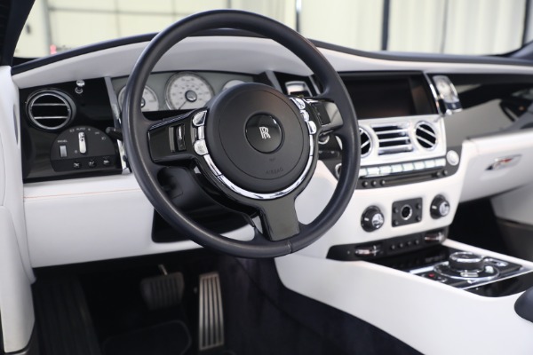 Used 2019 Rolls-Royce Dawn for sale $329,900 at Rolls-Royce Motor Cars Greenwich in Greenwich CT 06830 24