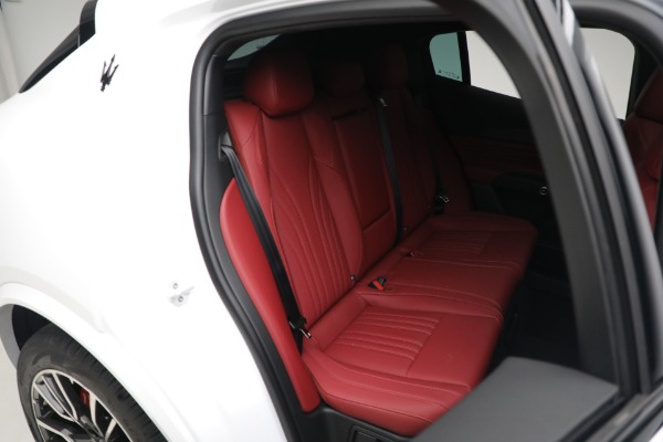 New 2023 Maserati Grecale Modena for sale $85,497 at Rolls-Royce Motor Cars Greenwich in Greenwich CT 06830 21