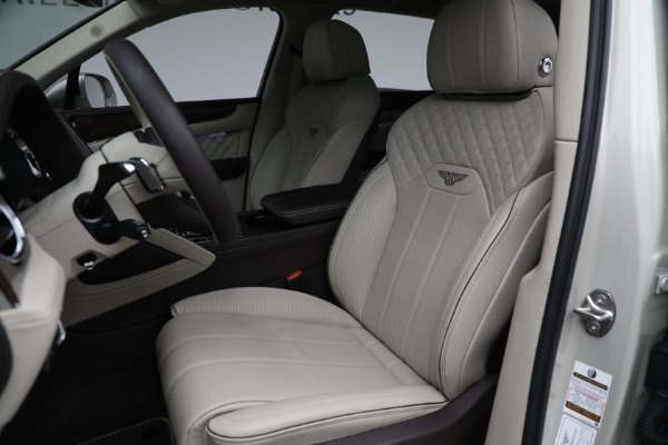 Used 2022 Bentley Bentayga V8 for sale $205,900 at Rolls-Royce Motor Cars Greenwich in Greenwich CT 06830 21