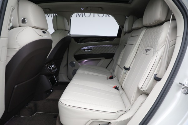Used 2022 Bentley Bentayga V8 for sale $205,900 at Rolls-Royce Motor Cars Greenwich in Greenwich CT 06830 23