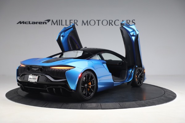 New 2023 McLaren Artura TechLux for sale Sold at Rolls-Royce Motor Cars Greenwich in Greenwich CT 06830 17