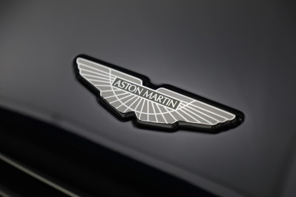 Used 2018 Aston Martin DB11 V12 for sale Sold at Rolls-Royce Motor Cars Greenwich in Greenwich CT 06830 27