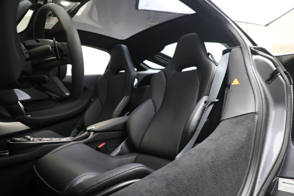 New 2023 McLaren GT for sale $216,098 at Rolls-Royce Motor Cars Greenwich in Greenwich CT 06830 21