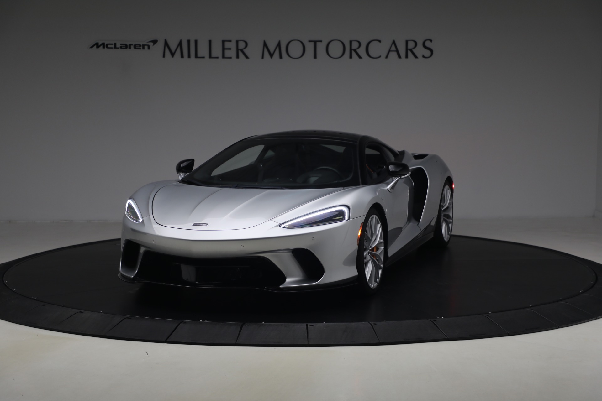 Used 2023 McLaren GT Luxe for sale $179,900 at Rolls-Royce Motor Cars Greenwich in Greenwich CT 06830 1