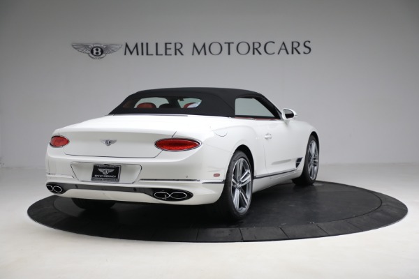 New 2023 Bentley Continental GTC V8 for sale $291,805 at Rolls-Royce Motor Cars Greenwich in Greenwich CT 06830 18