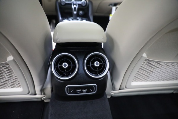 New 2023 Alfa Romeo Giulia Ti Lusso for sale $50,370 at Rolls-Royce Motor Cars Greenwich in Greenwich CT 06830 25