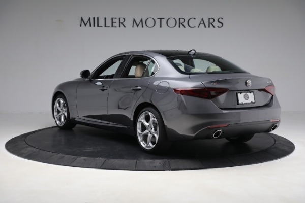 New 2023 Alfa Romeo Giulia Ti Lusso for sale $50,370 at Rolls-Royce Motor Cars Greenwich in Greenwich CT 06830 5