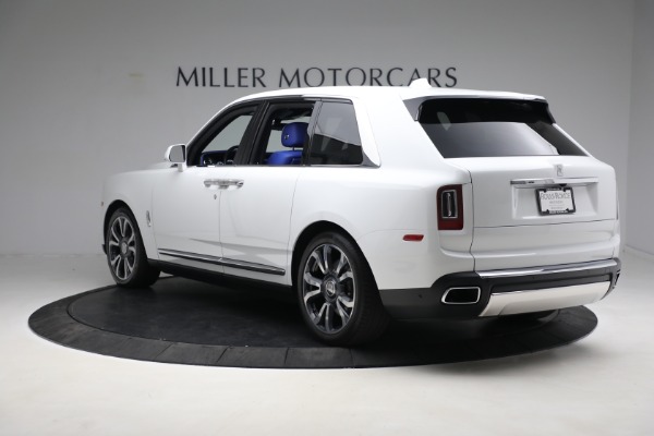 Used 2022 Rolls-Royce Cullinan for sale $335,900 at Rolls-Royce Motor Cars Greenwich in Greenwich CT 06830 9