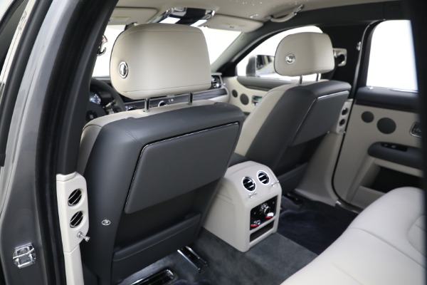 Used 2022 Rolls-Royce Ghost for sale $365,900 at Rolls-Royce Motor Cars Greenwich in Greenwich CT 06830 17