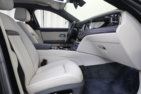 Used 2022 Rolls-Royce Ghost for sale $365,900 at Rolls-Royce Motor Cars Greenwich in Greenwich CT 06830 22