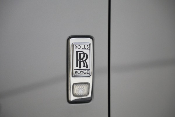 Used 2022 Rolls-Royce Ghost for sale $365,900 at Rolls-Royce Motor Cars Greenwich in Greenwich CT 06830 27