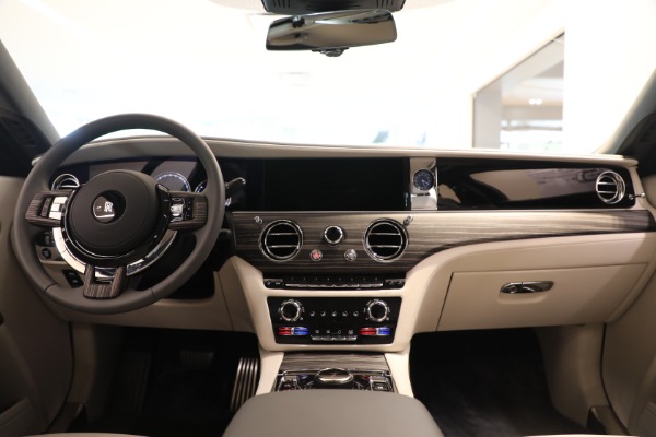 Used 2022 Rolls-Royce Ghost for sale $365,900 at Rolls-Royce Motor Cars Greenwich in Greenwich CT 06830 4