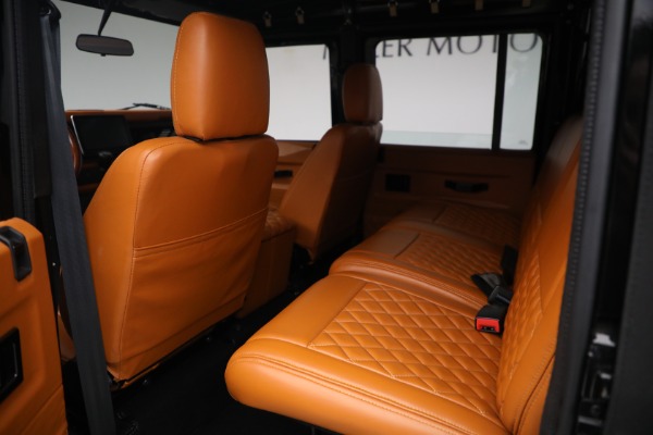 Used 1993 Land Rover Defender 110 for sale $195,900 at Rolls-Royce Motor Cars Greenwich in Greenwich CT 06830 25