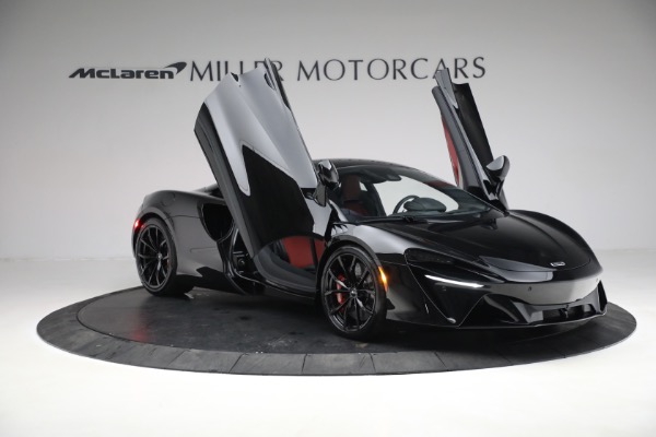 New 2023 McLaren Artura TechLux for sale Sold at Rolls-Royce Motor Cars Greenwich in Greenwich CT 06830 16