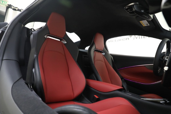 New 2023 McLaren Artura TechLux for sale $274,210 at Rolls-Royce Motor Cars Greenwich in Greenwich CT 06830 22