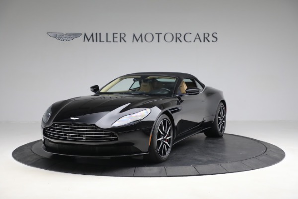 Used 2019 Aston Martin DB11 Volante for sale $139,900 at Rolls-Royce Motor Cars Greenwich in Greenwich CT 06830 12
