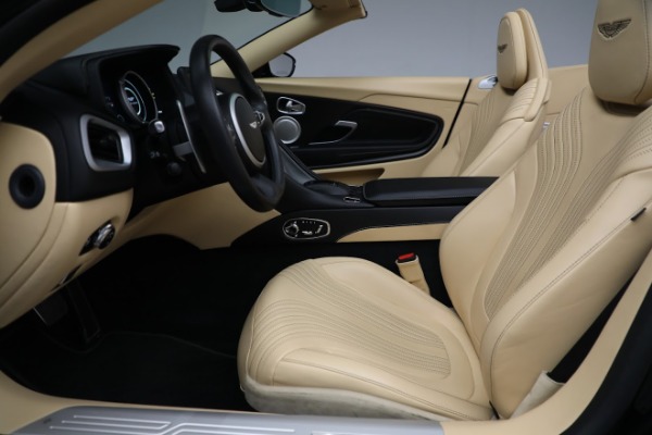 Used 2019 Aston Martin DB11 Volante for sale $139,900 at Rolls-Royce Motor Cars Greenwich in Greenwich CT 06830 19
