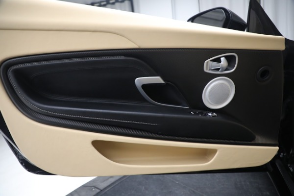 Used 2019 Aston Martin DB11 Volante for sale $139,900 at Rolls-Royce Motor Cars Greenwich in Greenwich CT 06830 22