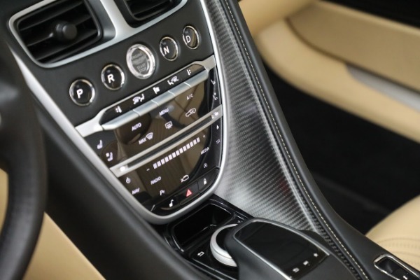 Used 2019 Aston Martin DB11 Volante for sale $139,900 at Rolls-Royce Motor Cars Greenwich in Greenwich CT 06830 23