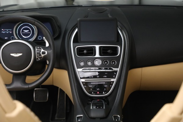 Used 2019 Aston Martin DB11 Volante for sale $139,900 at Rolls-Royce Motor Cars Greenwich in Greenwich CT 06830 26