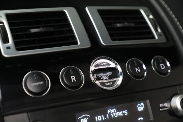 Used 2009 Aston Martin V8 Vantage Roadster for sale $59,900 at Rolls-Royce Motor Cars Greenwich in Greenwich CT 06830 23