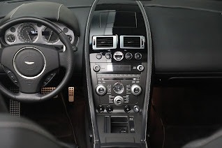 Used 2009 Aston Martin V8 Vantage Roadster for sale $59,900 at Rolls-Royce Motor Cars Greenwich in Greenwich CT 06830 26