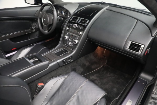 Used 2009 Aston Martin V8 Vantage Roadster for sale $59,900 at Rolls-Royce Motor Cars Greenwich in Greenwich CT 06830 28