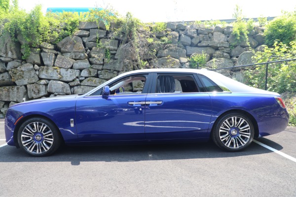 Used 2022 Rolls-Royce Ghost EWB for sale $345,900 at Rolls-Royce Motor Cars Greenwich in Greenwich CT 06830 8