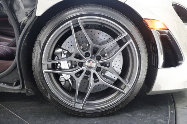 Used 2018 McLaren 720S Luxury for sale $273,900 at Rolls-Royce Motor Cars Greenwich in Greenwich CT 06830 18