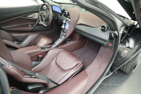 Used 2018 McLaren 720S Luxury for sale $273,900 at Rolls-Royce Motor Cars Greenwich in Greenwich CT 06830 22