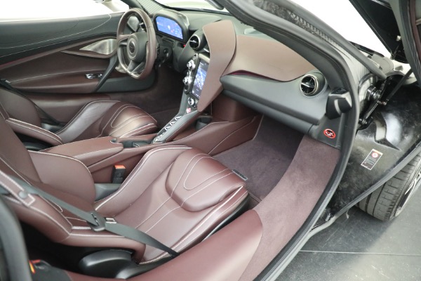 Used 2018 McLaren 720S Luxury for sale $244,900 at Rolls-Royce Motor Cars Greenwich in Greenwich CT 06830 22