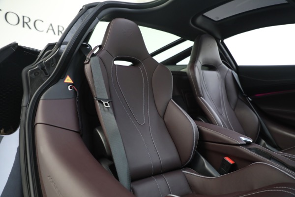 Used 2018 McLaren 720S Luxury for sale $244,900 at Rolls-Royce Motor Cars Greenwich in Greenwich CT 06830 24