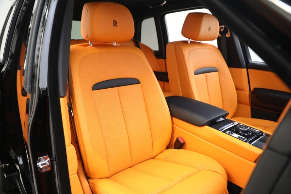 New 2023 Rolls-Royce Black Badge Cullinan for sale Call for price at Rolls-Royce Motor Cars Greenwich in Greenwich CT 06830 25