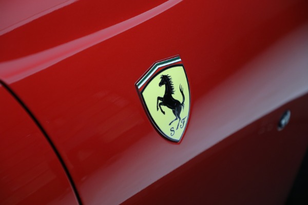 Used 2018 Ferrari 812 Superfast for sale $395,900 at Rolls-Royce Motor Cars Greenwich in Greenwich CT 06830 20