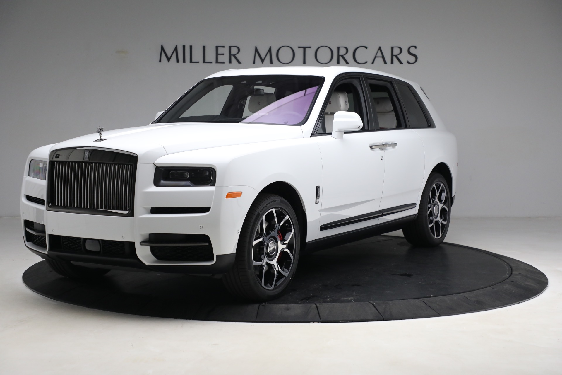 New 2023 Rolls-Royce Black Badge Cullinan for sale $481,500 at Rolls-Royce Motor Cars Greenwich in Greenwich CT 06830 1