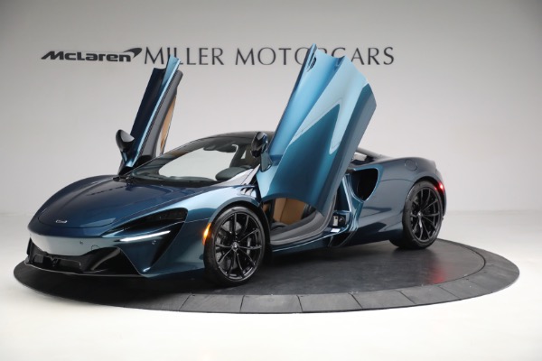New 2023 McLaren Artura TechLux for sale $263,525 at Rolls-Royce Motor Cars Greenwich in Greenwich CT 06830 13