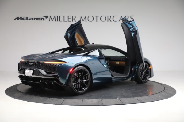 New 2023 McLaren Artura TechLux for sale $263,525 at Rolls-Royce Motor Cars Greenwich in Greenwich CT 06830 15