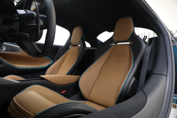 New 2023 McLaren Artura TechLux for sale $263,525 at Rolls-Royce Motor Cars Greenwich in Greenwich CT 06830 20