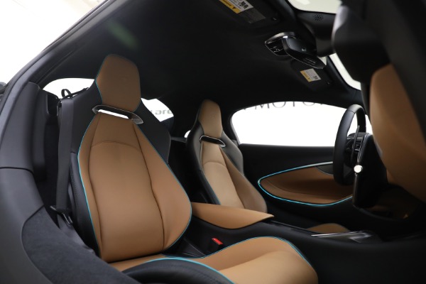 New 2023 McLaren Artura TechLux for sale $263,525 at Rolls-Royce Motor Cars Greenwich in Greenwich CT 06830 26