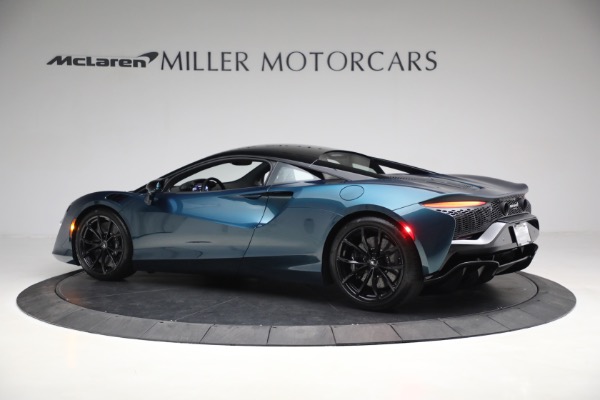 New 2023 McLaren Artura TechLux for sale $263,525 at Rolls-Royce Motor Cars Greenwich in Greenwich CT 06830 4
