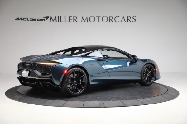 New 2023 McLaren Artura TechLux for sale $263,525 at Rolls-Royce Motor Cars Greenwich in Greenwich CT 06830 8