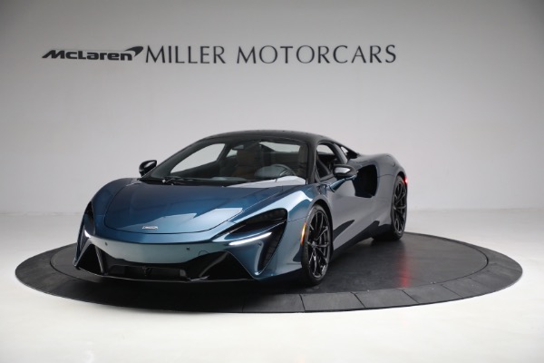 New 2023 McLaren Artura TechLux for sale $263,525 at Rolls-Royce Motor Cars Greenwich in Greenwich CT 06830 1