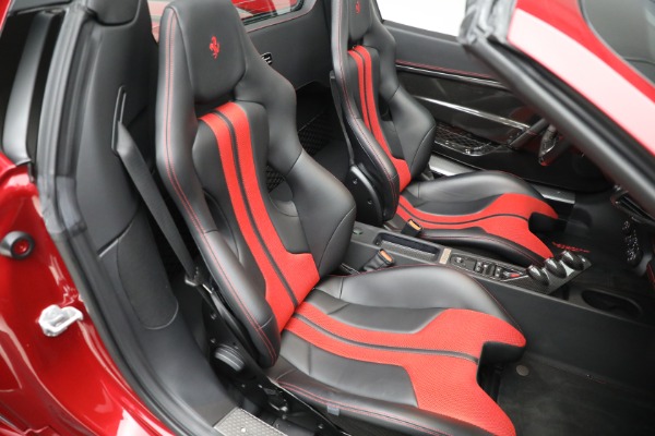 Used 2015 Ferrari 458 Speciale Aperta for sale $979,900 at Rolls-Royce Motor Cars Greenwich in Greenwich CT 06830 24