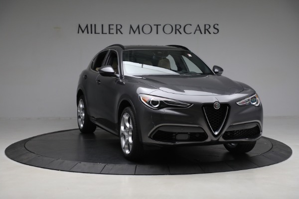 New 2023 Alfa Romeo Stelvio Ti Lusso AWD for sale Sold at Rolls-Royce Motor Cars Greenwich in Greenwich CT 06830 13