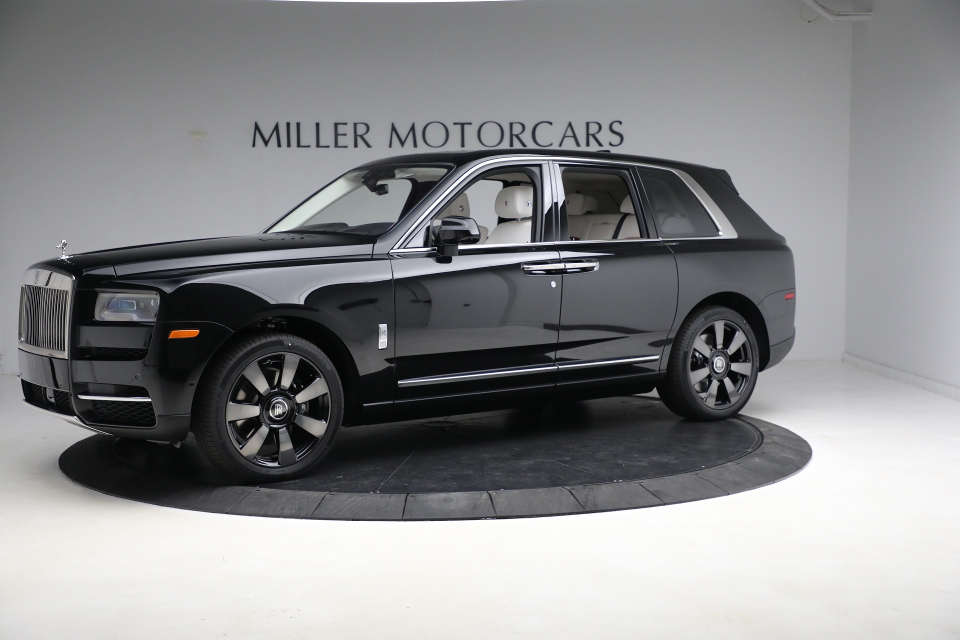 2023 Rolls-Royce Cullinan Prices, Reviews, and Photos - MotorTrend