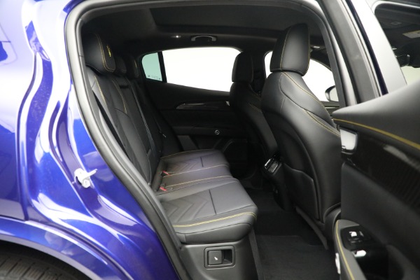 New 2023 Maserati Grecale Modena for sale $91,501 at Rolls-Royce Motor Cars Greenwich in Greenwich CT 06830 20