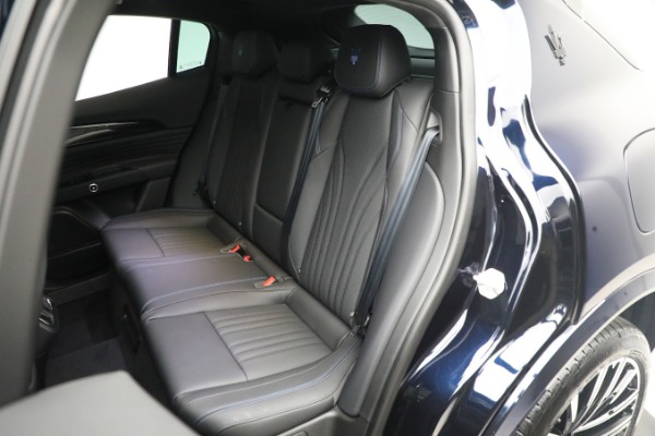New 2023 Maserati Grecale PrimaSerie Modena for sale $94,101 at Rolls-Royce Motor Cars Greenwich in Greenwich CT 06830 24