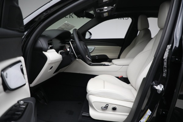 New 2023 Maserati Grecale Modena for sale $85,101 at Rolls-Royce Motor Cars Greenwich in Greenwich CT 06830 14